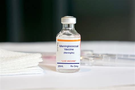 meningitis vaccine in the uk